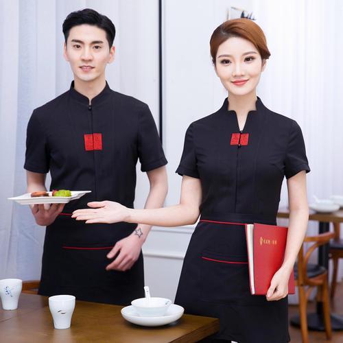 餐飲服務員月薪2800，為何年輕人仍蜂擁而至？——老板揭秘背后的生存智慧
